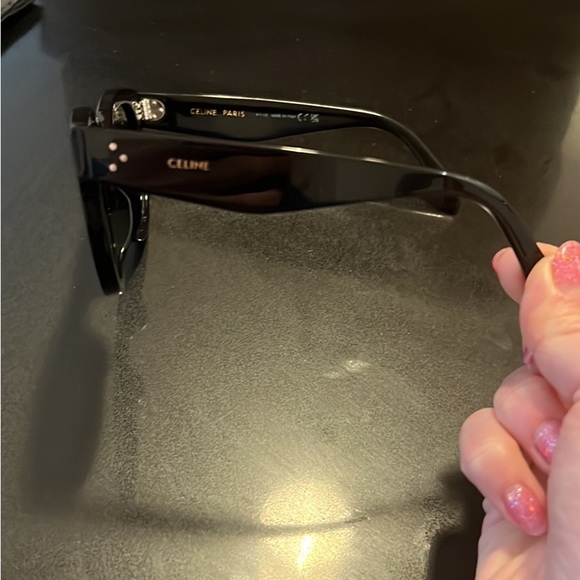 Celine CAT EYE S003 SUNGLASSES IN ACETATE WITH MINERAL GLASS LENSES
BLACK - Picture 3 of 6